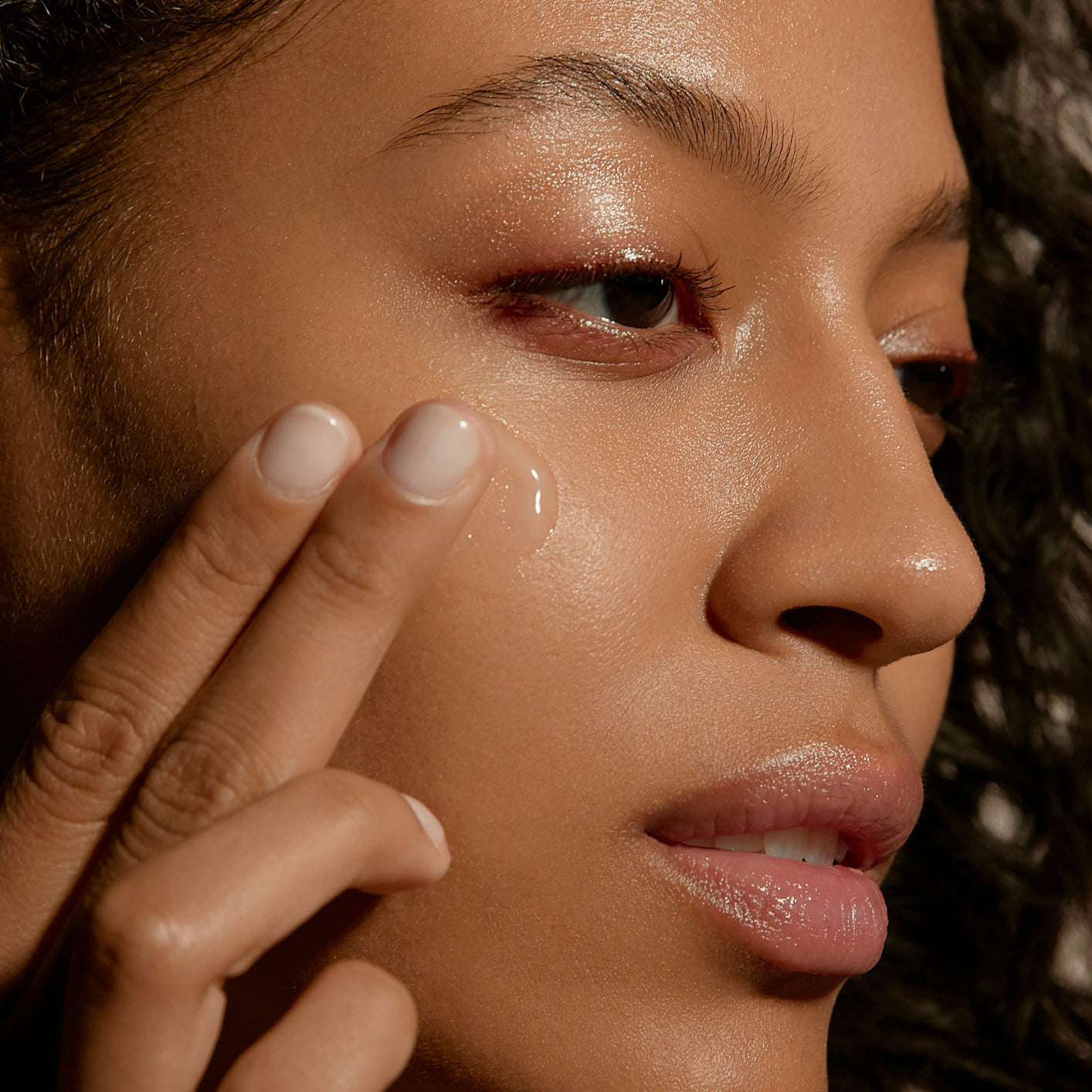 BRIGHTENING SERUM